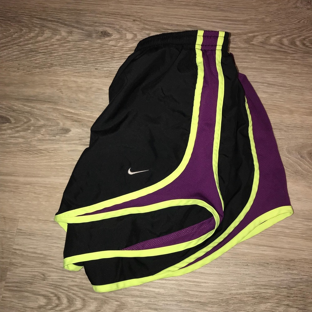 Nike Women Athletic Shorts